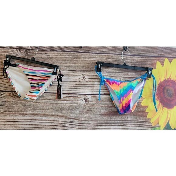 Gossip bikini Bottoms set of ( 2 ) medium NWT - Picture 1 of 10